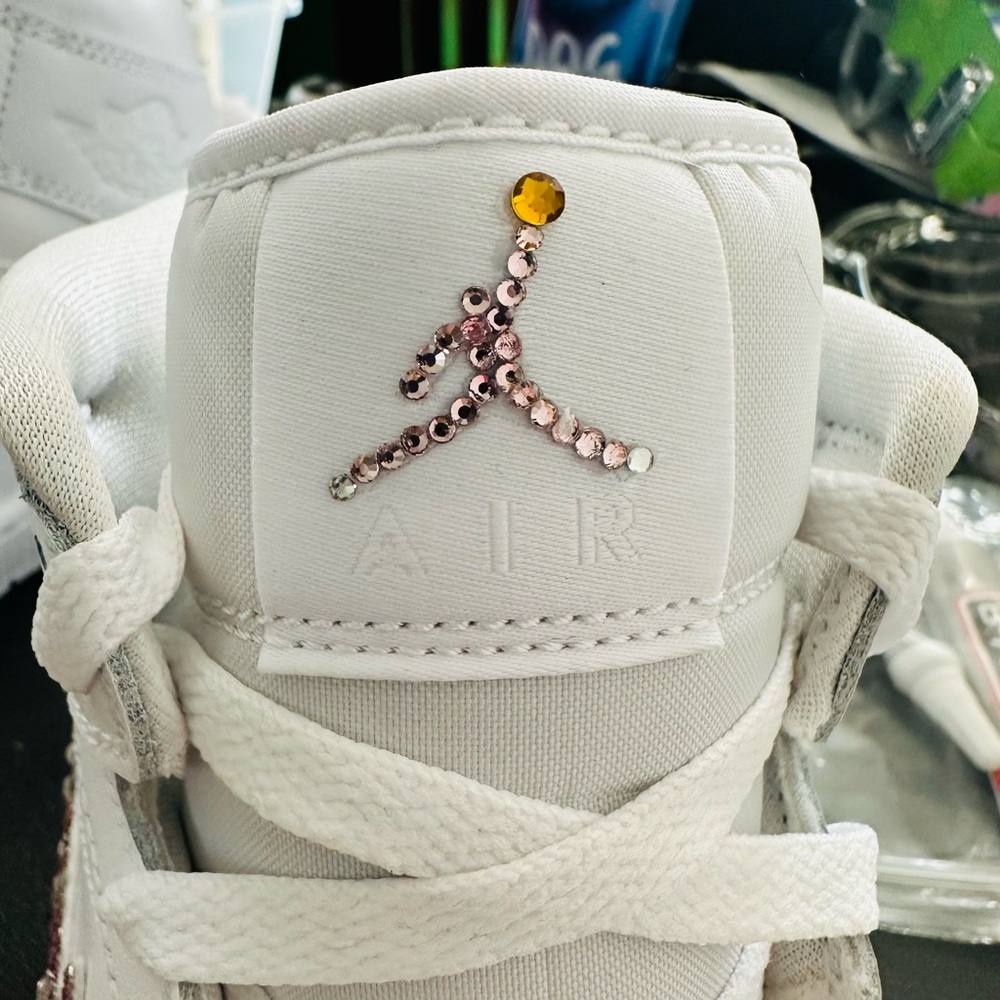 Nike White and Pink Sneakers with Sparkling Jumpman